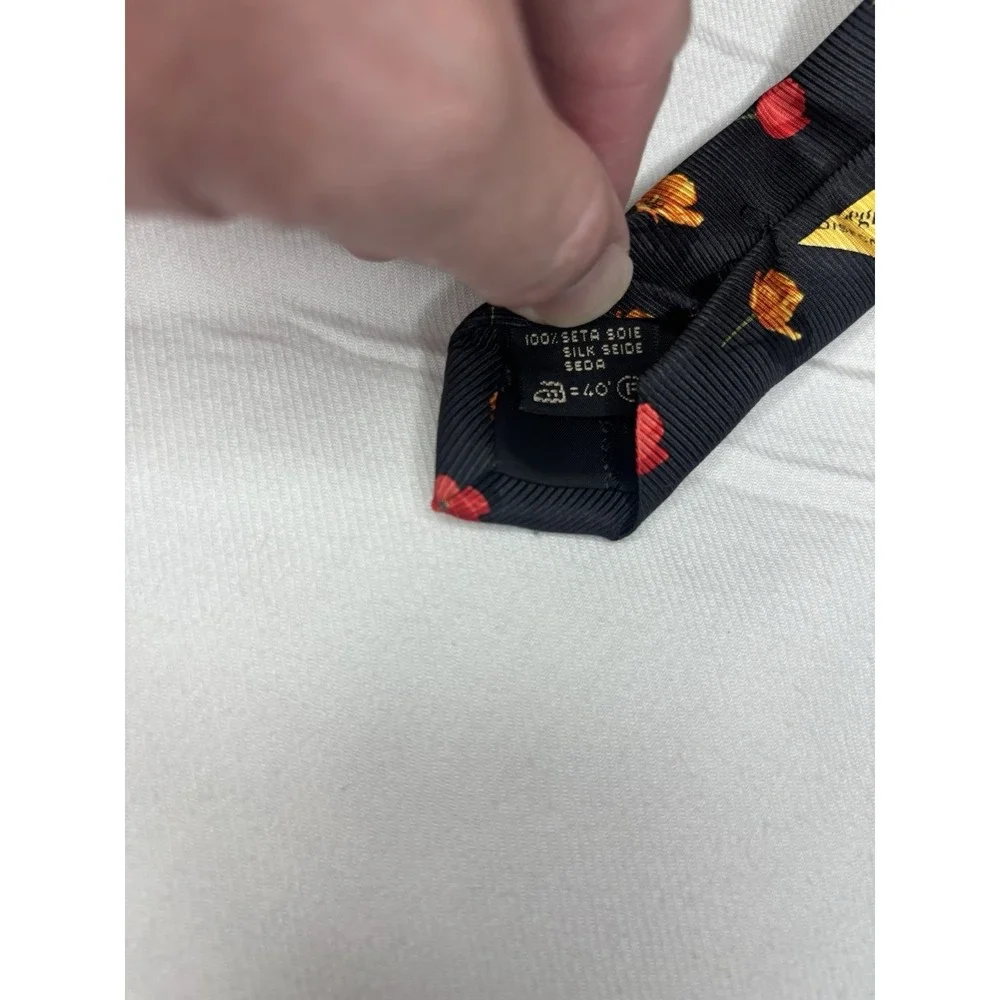 Ermenegildo Zegna Disegno Esclusivo Black Floral Paisley Silk Tie Made in Italy